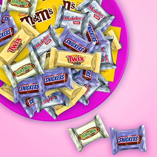M&M'S PEANUT, SNICKERS, TWIX, MILKY WAY & 3 MUSKETEERS & Easter Chocolate Candy Spring Assortment, 31.3 oz, 100-Piece Bag - Image 4